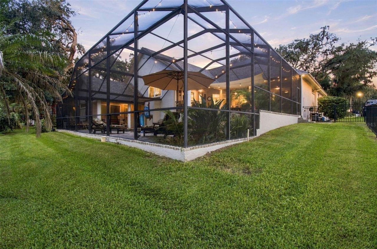 5105 Sylvan Oaks Drive, Valrico, FL 33596 Photo