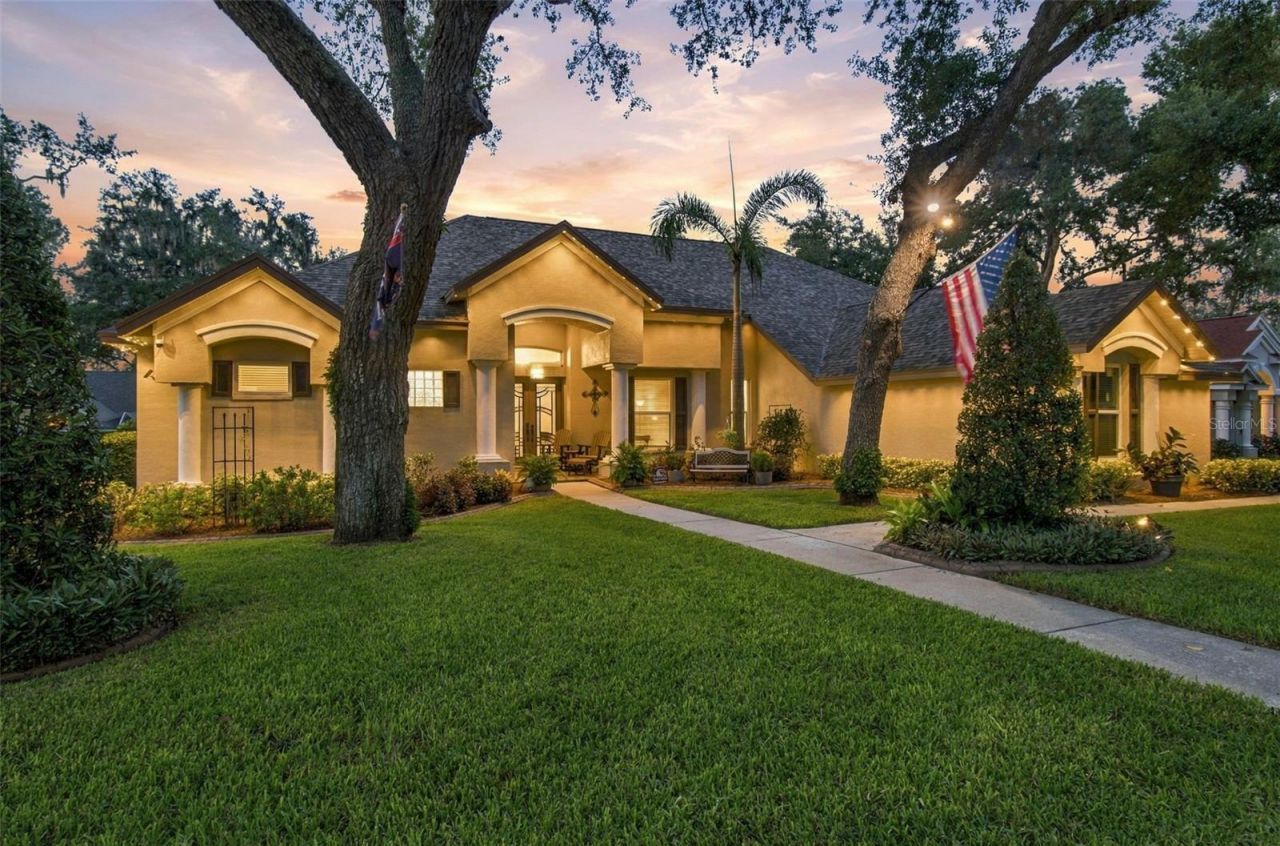 5105 Sylvan Oaks Drive, Valrico, FL 33596 Photo
