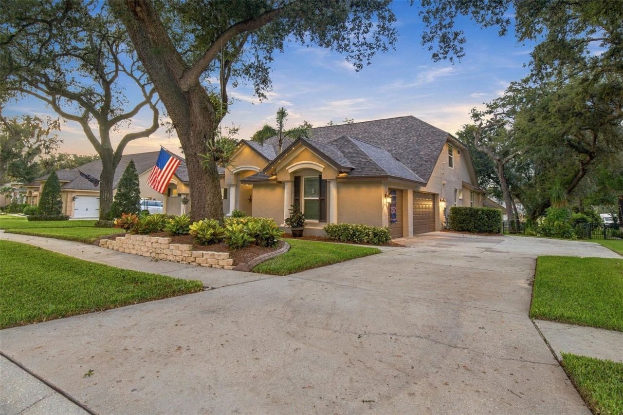 5105 Sylvan Oaks Drive, Valrico, FL 33596 Photo