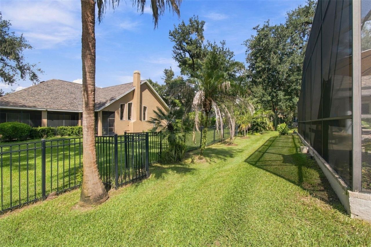 5105 Sylvan Oaks Drive, Valrico, FL 33596 Photo
