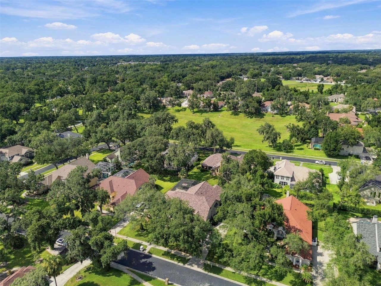 5105 Sylvan Oaks Drive, Valrico, FL 33596 Photo