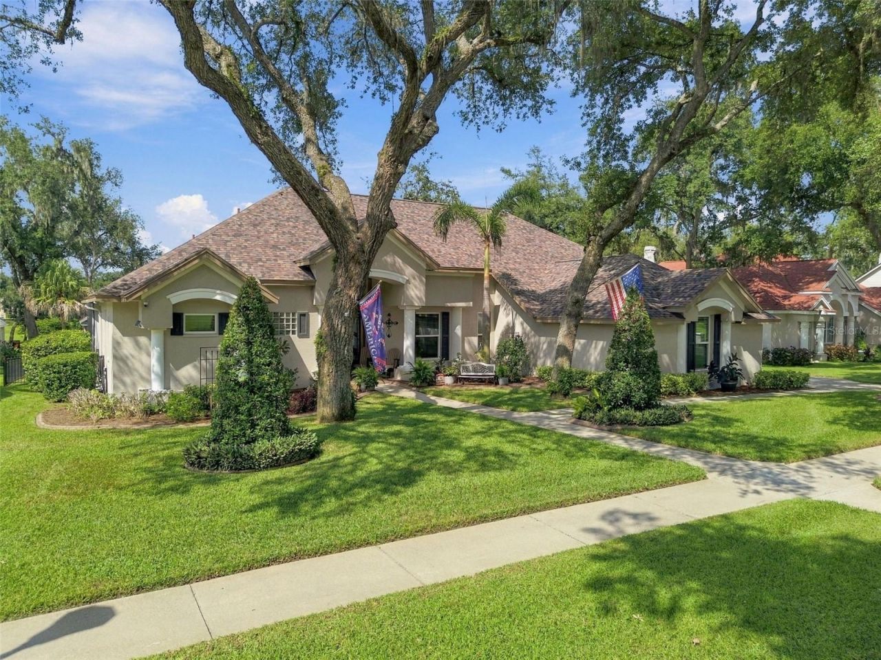 5105 Sylvan Oaks Drive, Valrico, FL 33596 Photo