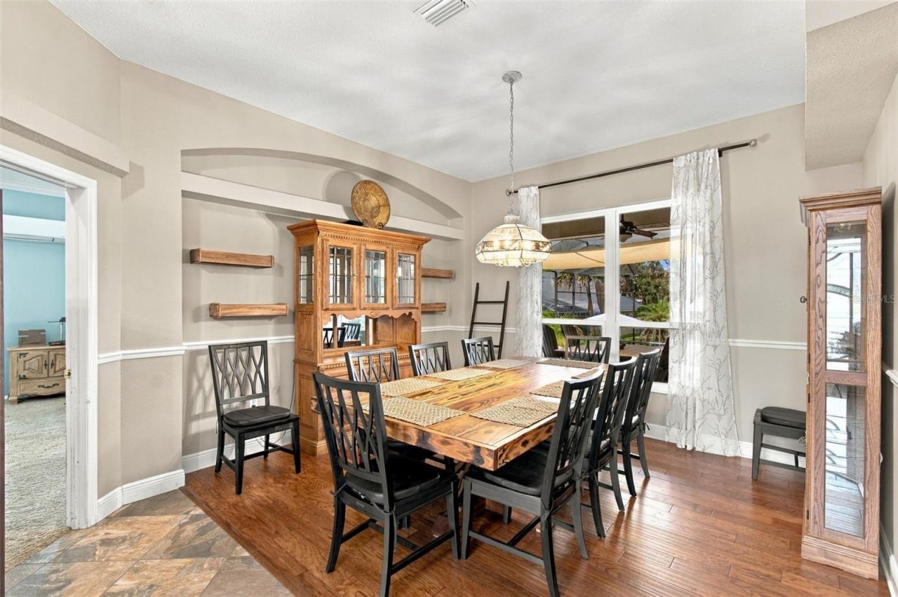 5105 Sylvan Oaks Drive, Valrico, FL 33596 Photo