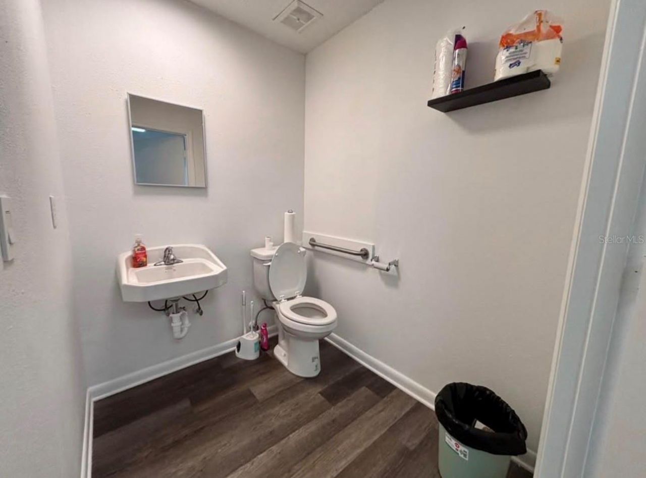 1517 Commercial Park Drive , Lakeland, FL 33801 Photo