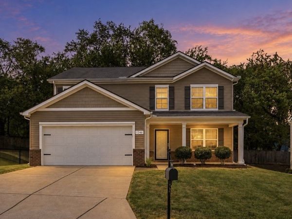 1240 Oxford Village Cv , Columbia, TN 38401