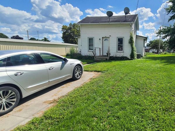 430 W Stoneman Street, Postville, IA 52162