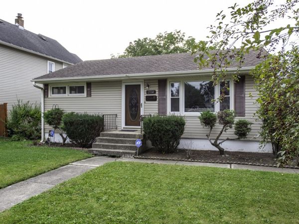 2314 Gideon Avenue , Zion, IL 60099