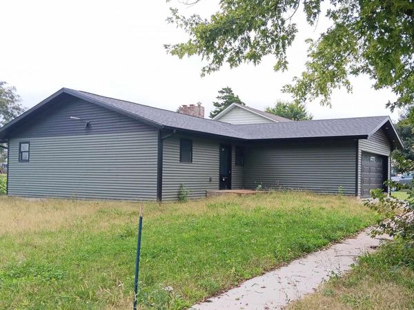 209 Washington Ave. W Avenue W, Albia, IA 52531