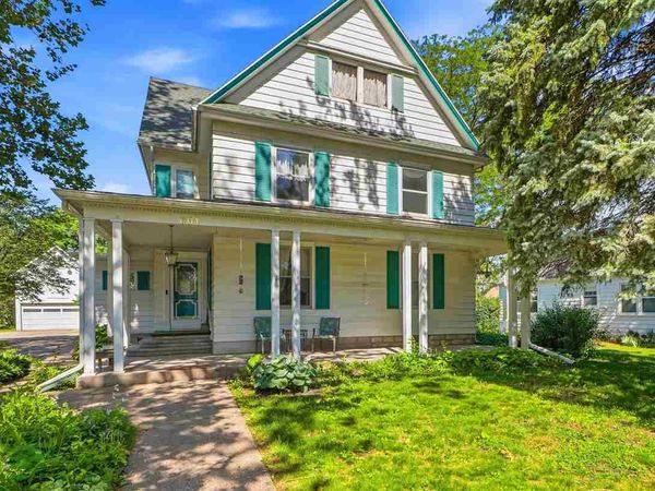 601 S Iowa, Washington, IA 52353