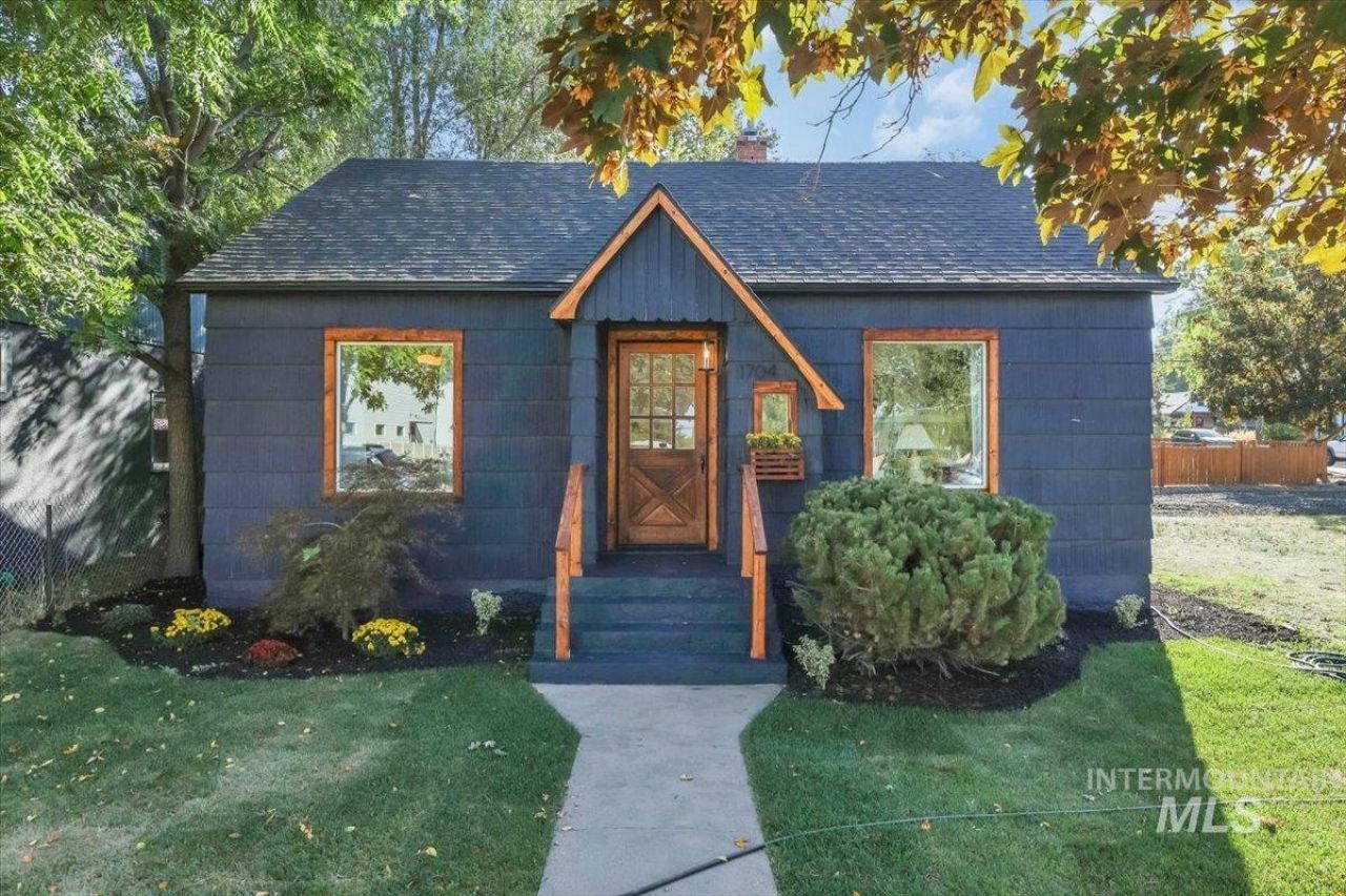 1704 N 31st St, Boise, ID 83703 Main Photo