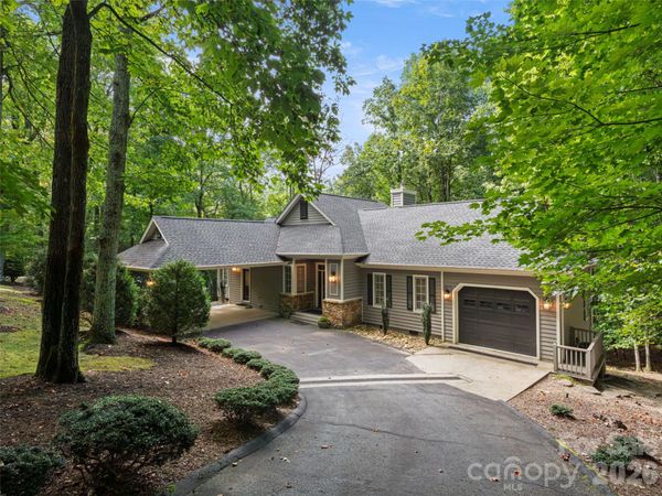 108 Little Cherokee Ridge , Hendersonville, NC 28739