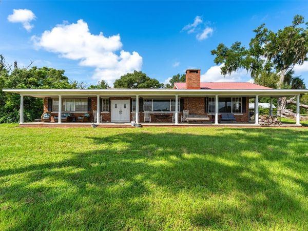 19854 WIYGUL ROAD, UMATILLA, FL 32784