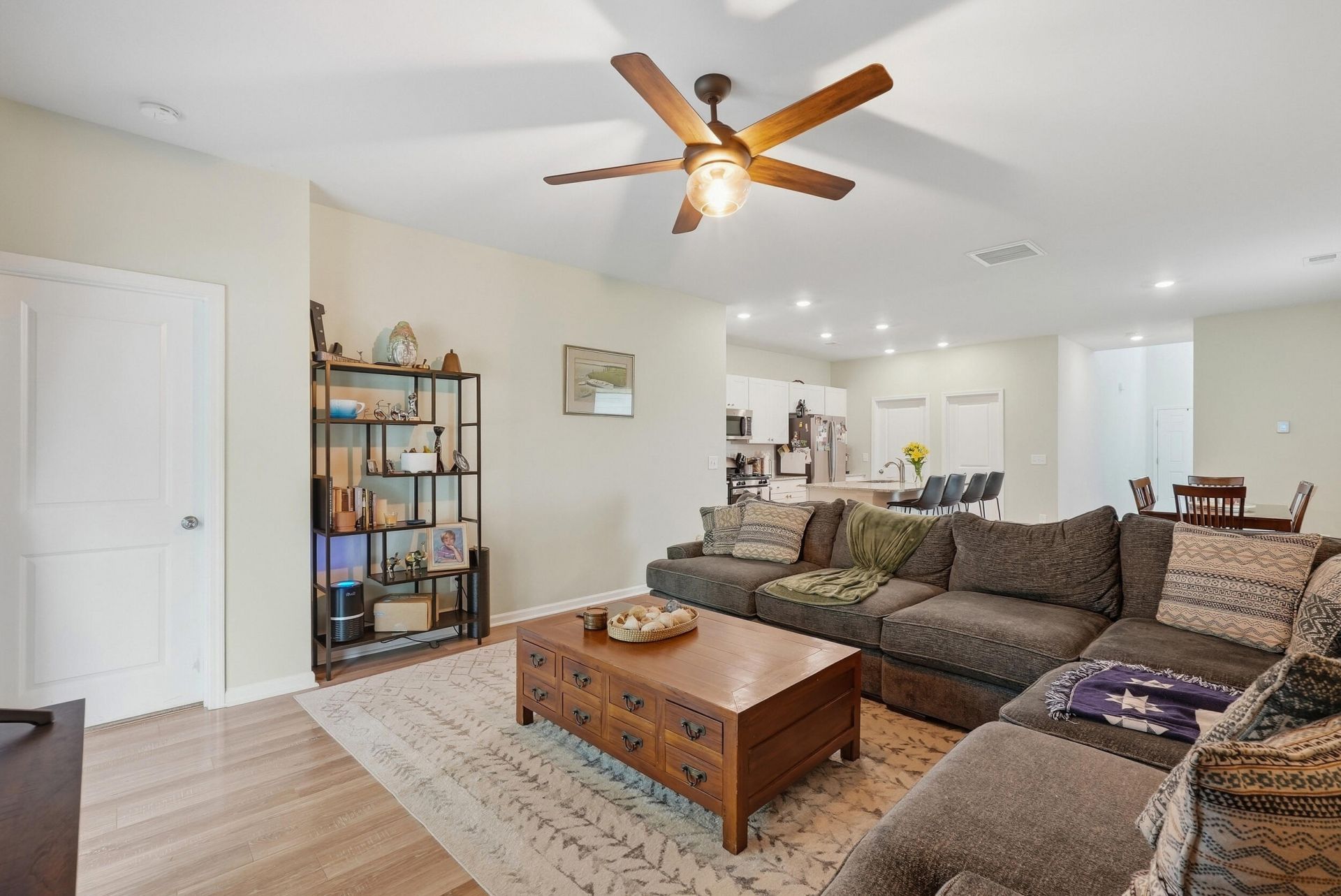360 Matuskovic Drive Photo 12