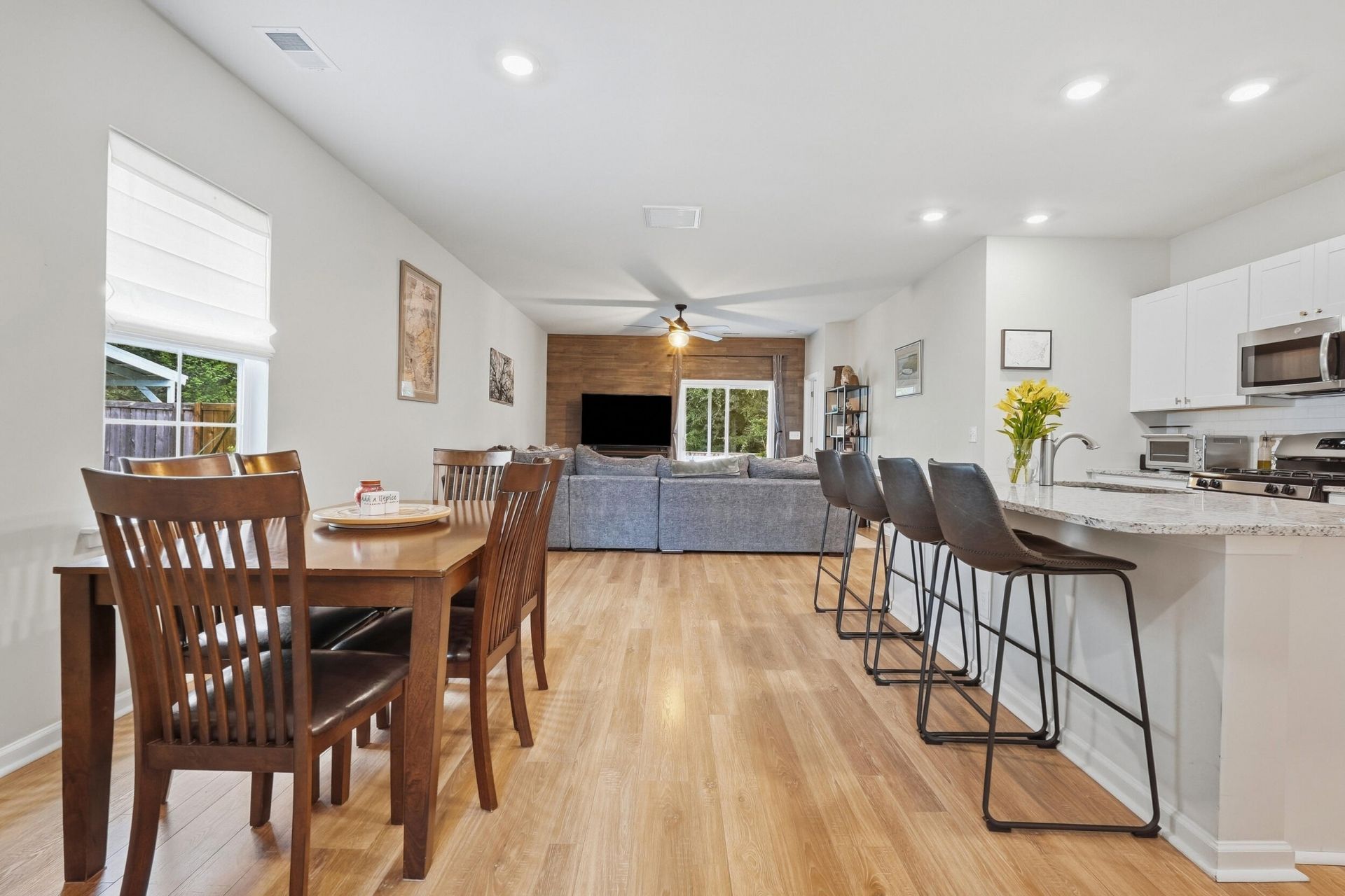 360 Matuskovic Drive Photo 15