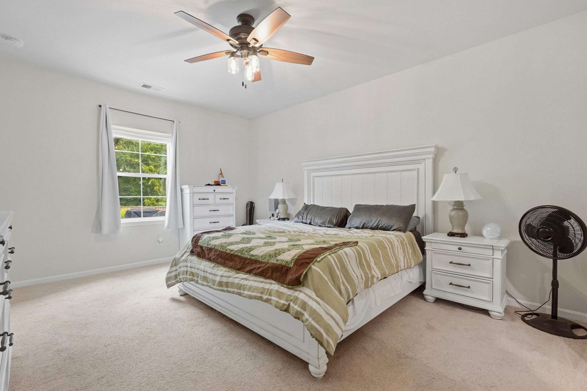 360 Matuskovic Drive Photo 22