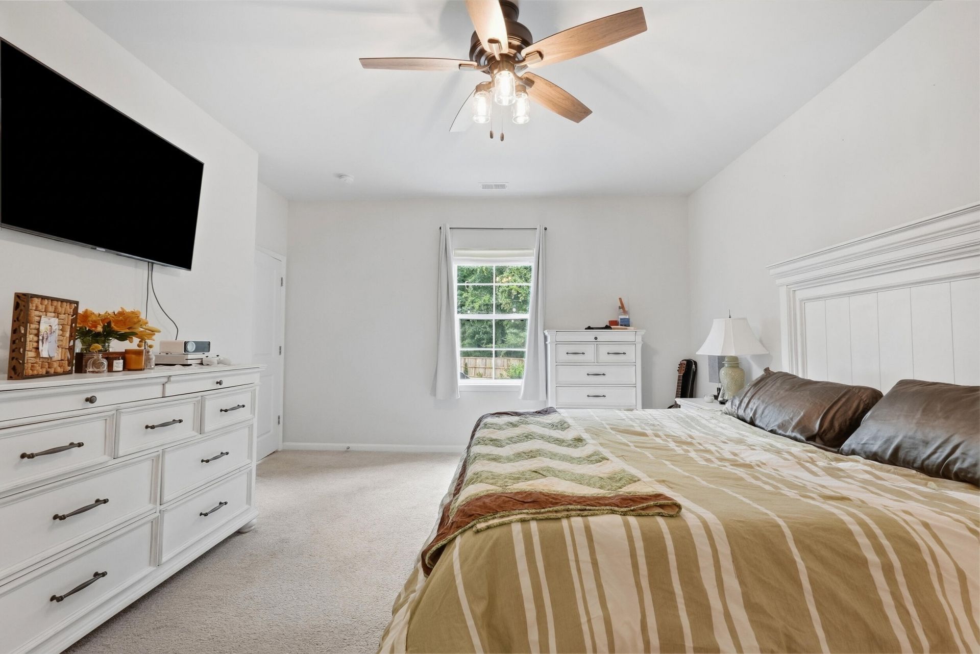 360 Matuskovic Drive Photo 23