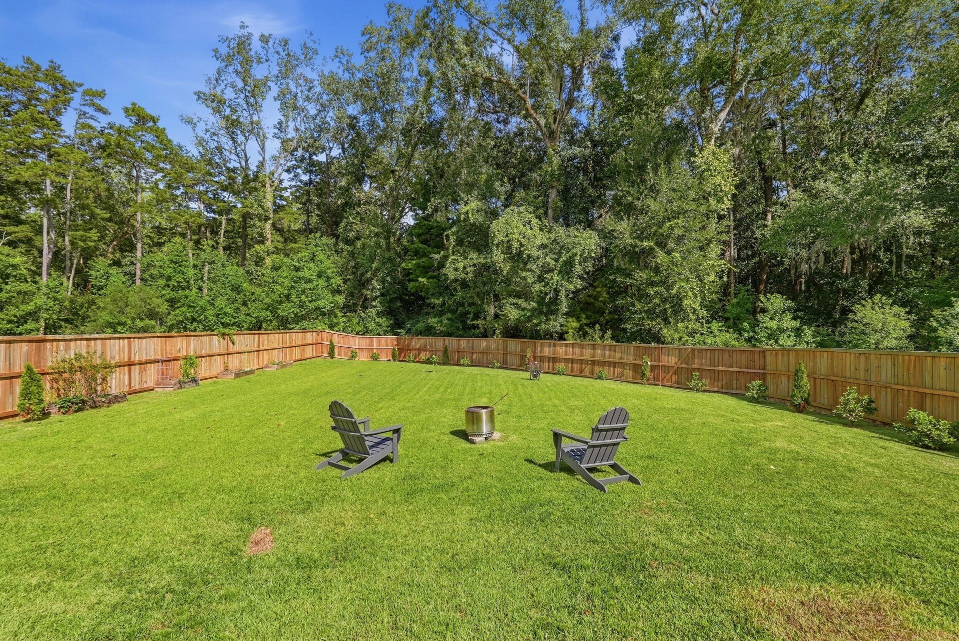 360 Matuskovic Drive Photo 39
