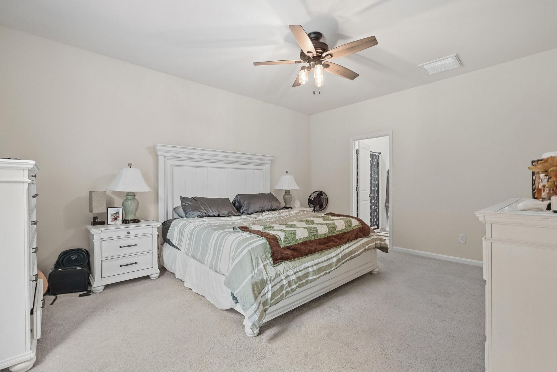 360 Matuskovic Drive Photo 4