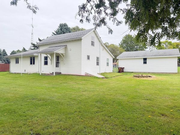 217 S Walnut Street , Shannon, IL 61078