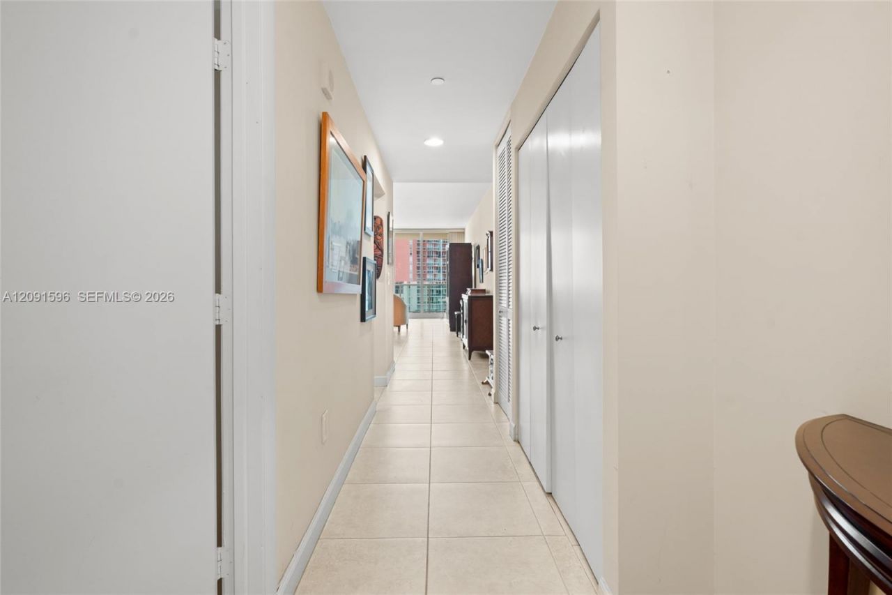 3340 NE 190th St, Unit 708, Aventura, FL 33180 Photo