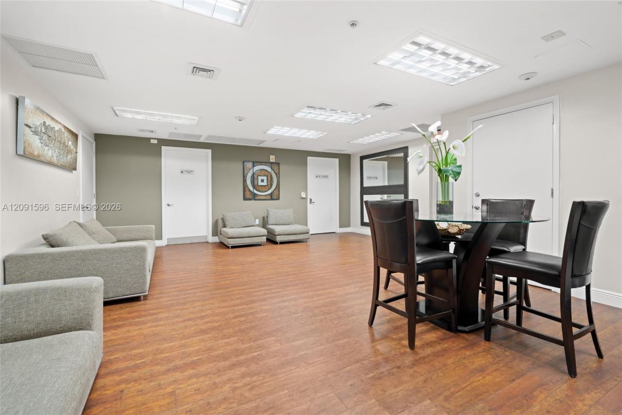 3340 NE 190th St, Unit 708, Aventura, FL 33180 Photo