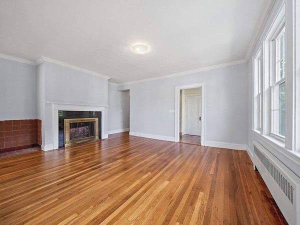 54 Crosby Rd, Unit 2, Newton, MA 02467