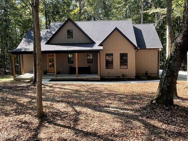 1220 Breeden Rd , Charlotte, TN 37036