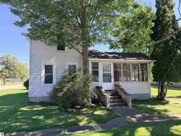 520 Tawas Street, East Tawas, MI 48730