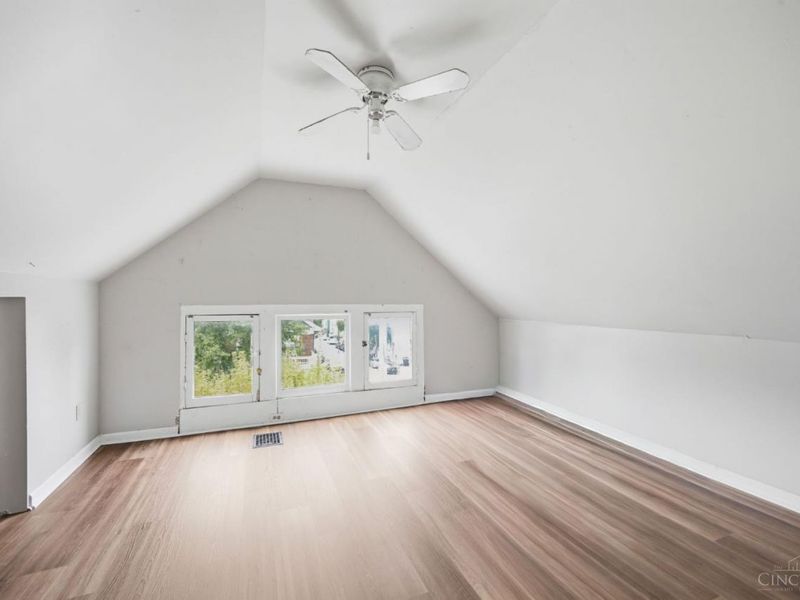 312 Warner Street, Cincinnati, OH 45219 Photo 4