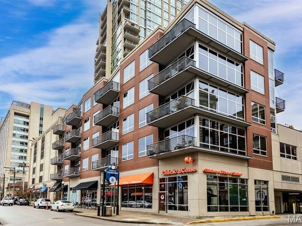 9 N Euclid Avenue , St Louis, MO 63108