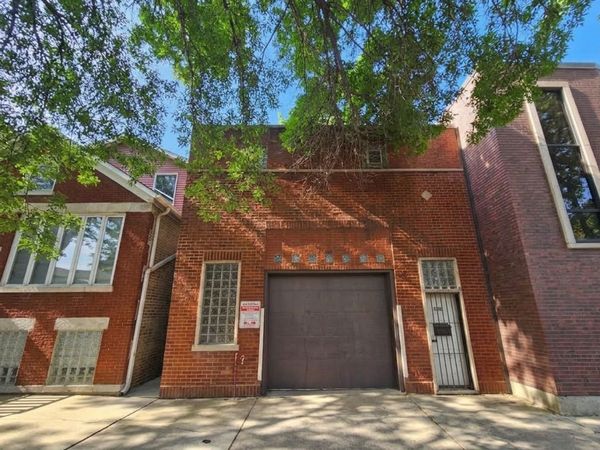 2636 W Huron Street , Chicago, IL 60612