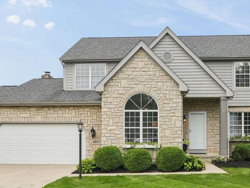 4907 Britton Farms Court, Hilliard, OH 43026 Photo 3