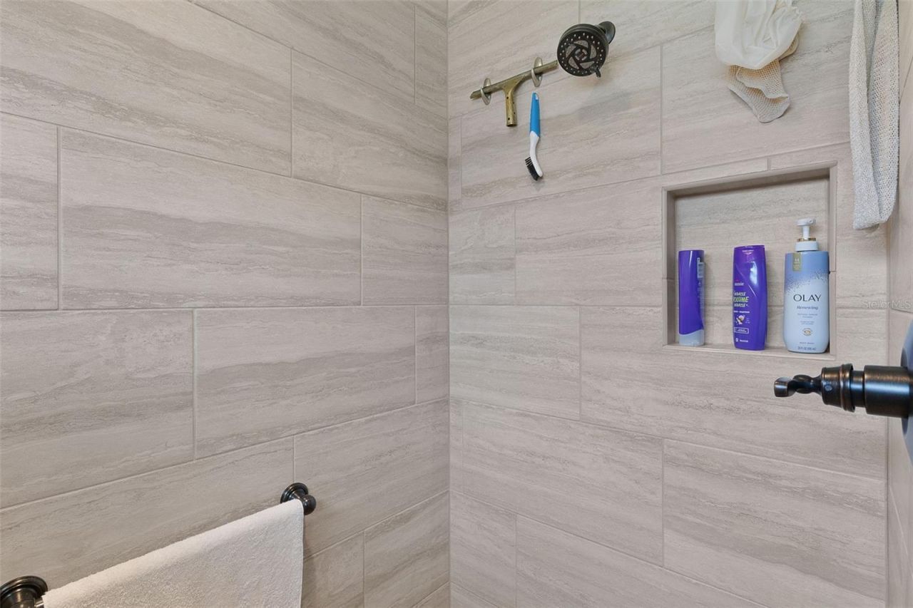 5870 Flint Loop, The Villages, FL 32163 Photo