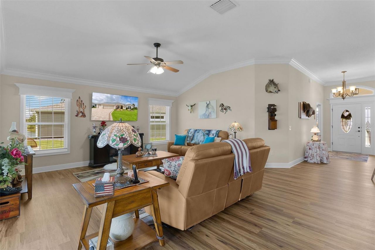 5870 Flint Loop, The Villages, FL 32163 Photo