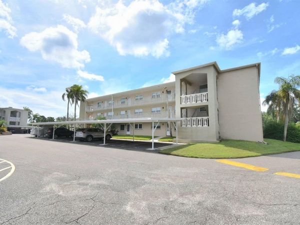 948 VIRGINIA STREET, Unit 210, DUNEDIN, FL 34698