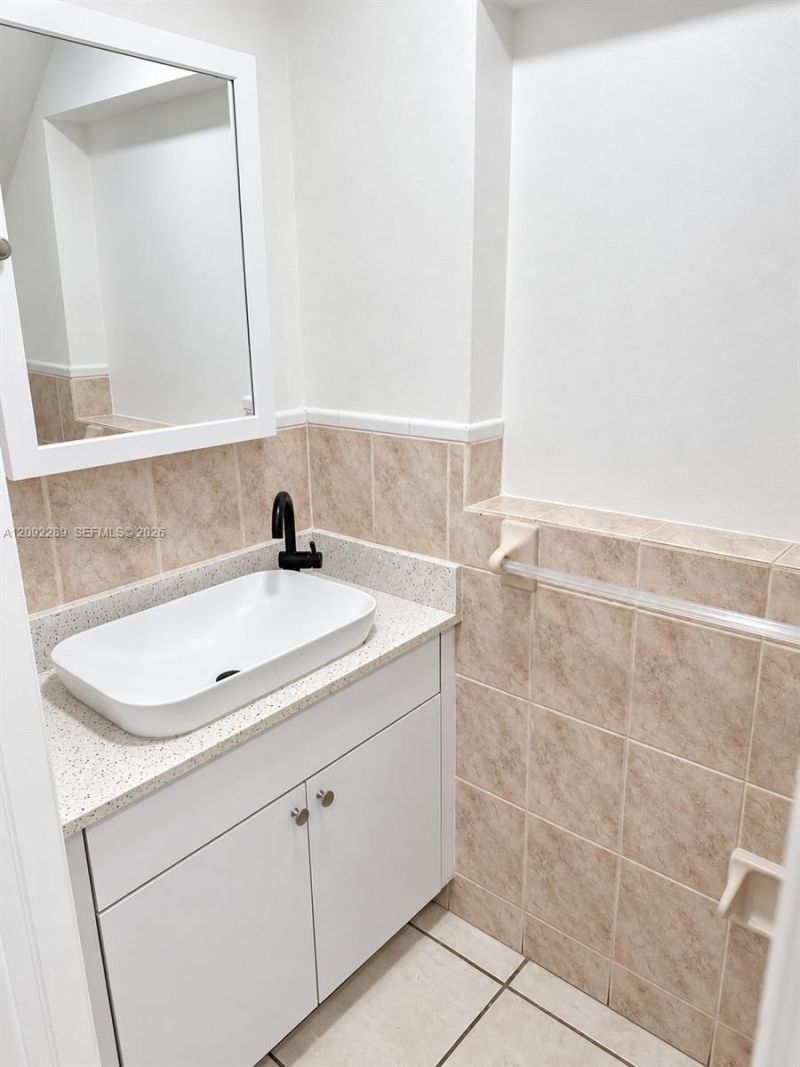 3229 NW 34th St , Miami, FL 33142 Photo
