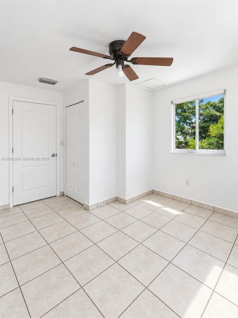 3229 NW 34th St , Miami, FL 33142 Photo