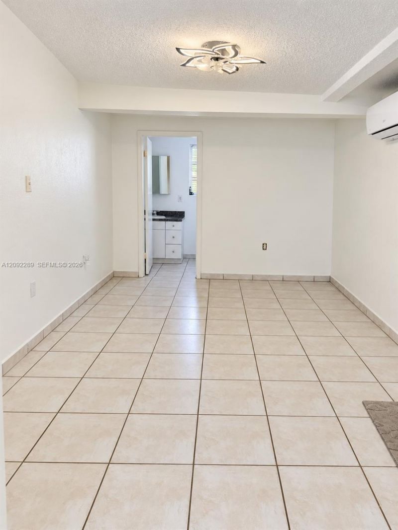 3229 NW 34th St , Miami, FL 33142 Photo