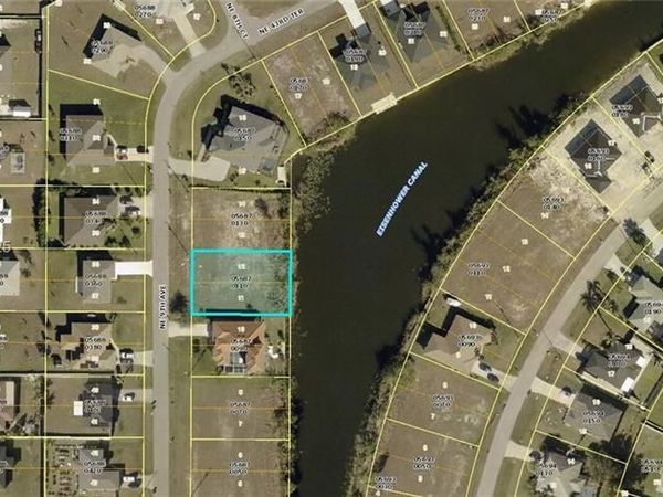 4143 NE 9th AVE , CAPE CORAL, FL 33909