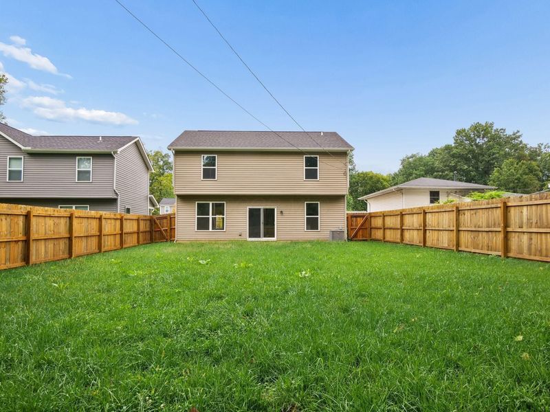 428 Postle Boulevard , Columbus, OH 43228 Photo 32