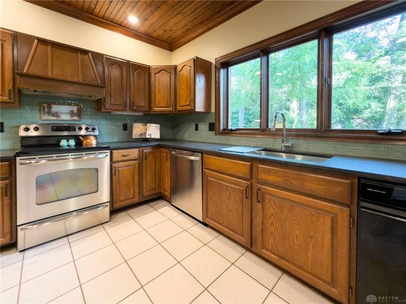 1974 Scenic Hill, Dayton, OH 45459 Photo 8