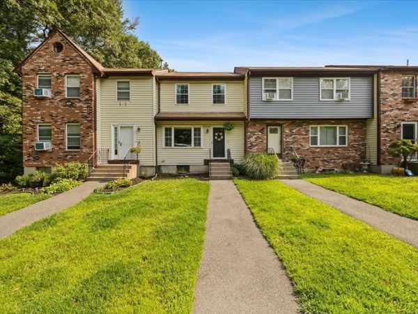 102 S Washington St, Unit 2, Norton, MA 02766