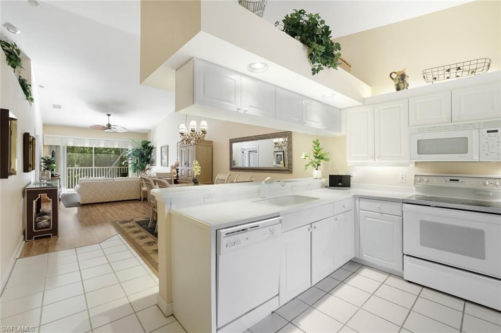 1650 Windy Pines Dr , Unit 2702, Naples, FL 34112 Photo