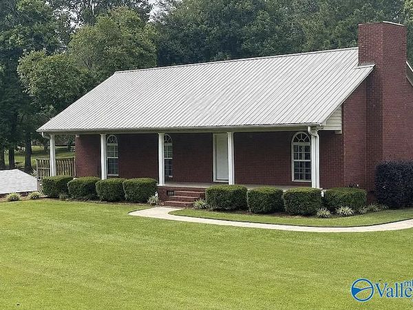 112 Sweet Home Rd, Guntersville, AL 35976