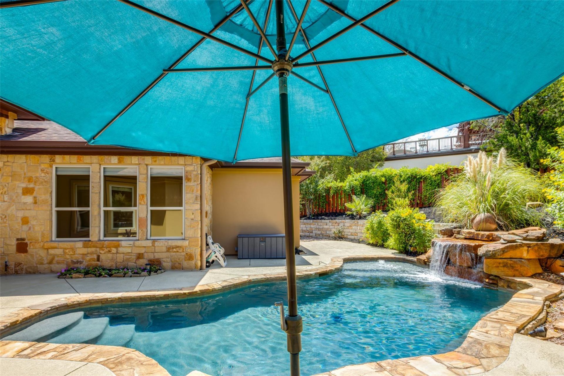 101 Indian Bend Dr, Lakeway, TX 78734 Main Photo