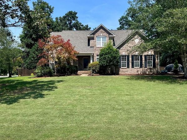 2107 Heath Lake Drive , Mint Hill, NC 28227