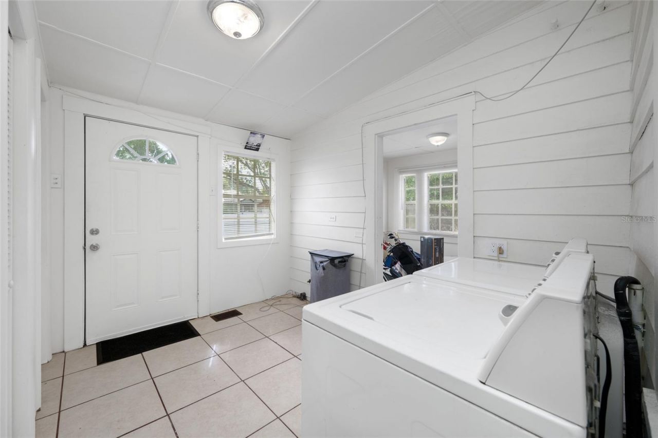 1225 11 Street N, Saint Petersburg, FL 33705 Photo