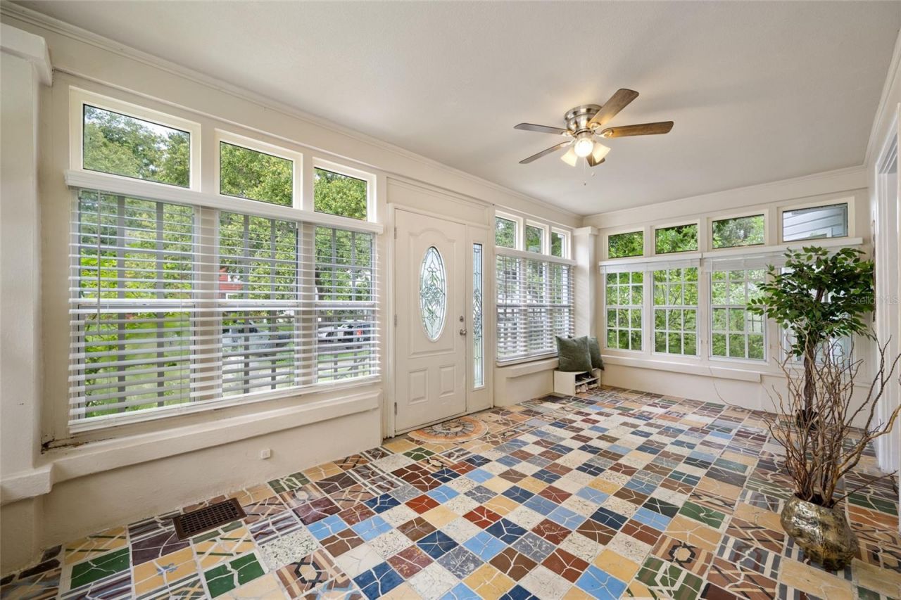 1225 11 Street N, Saint Petersburg, FL 33705 Photo