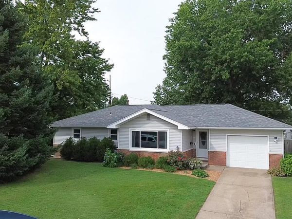 418 E EVERGREEN Cul-de-sac, Quincy, IL 62301