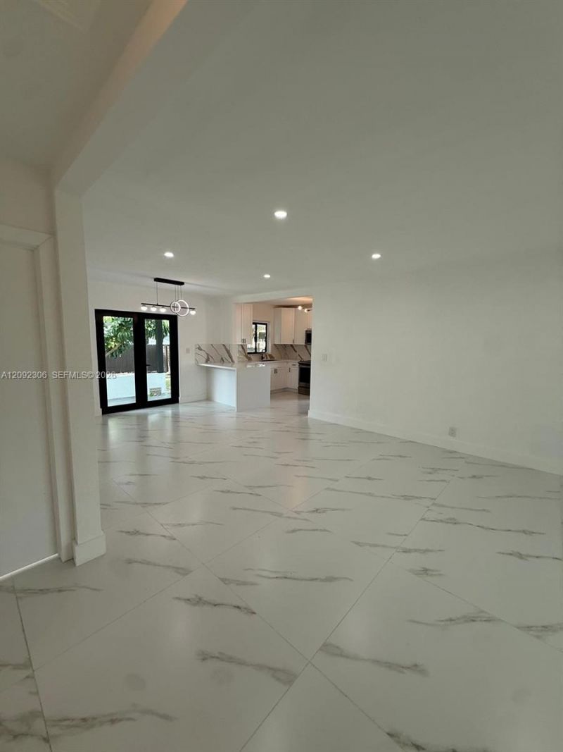 2350 SW 22nd Ave , Miami, FL 33145 Photo